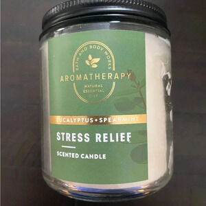 Bath & body works stress relief 7 Oz candle
